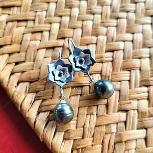 Genuine black pearl and 925 sterling silver flower Dangle Drop Earrings
